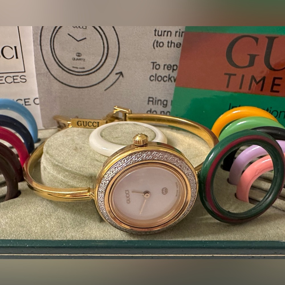 Near Mint~Vintage Gucci (13)Bezel Watch W/Diamond Cut Bezel~Box/ Paper~Works